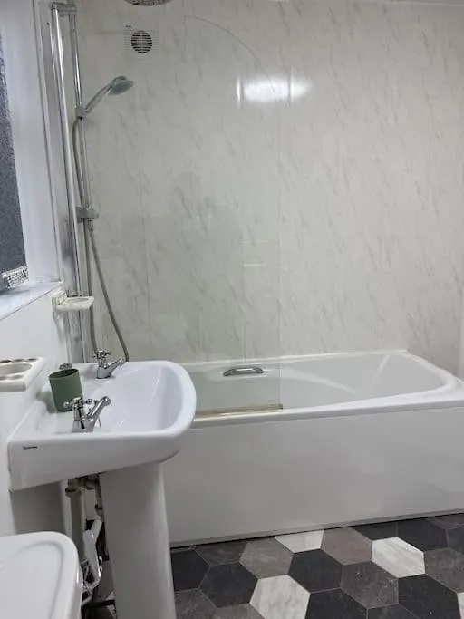 Heath Villa Solihull Holiday home